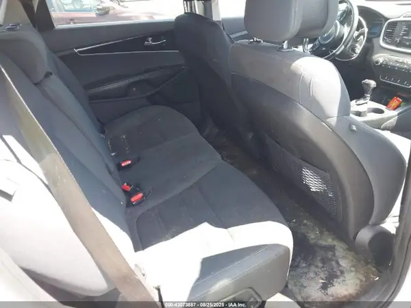 5XYPG4A36GG064350 2016 KIA SORENTO - Image 8