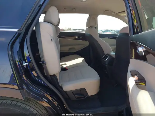 5XYPG4A36GG069631 2016 KIA SORENTO - Image 8