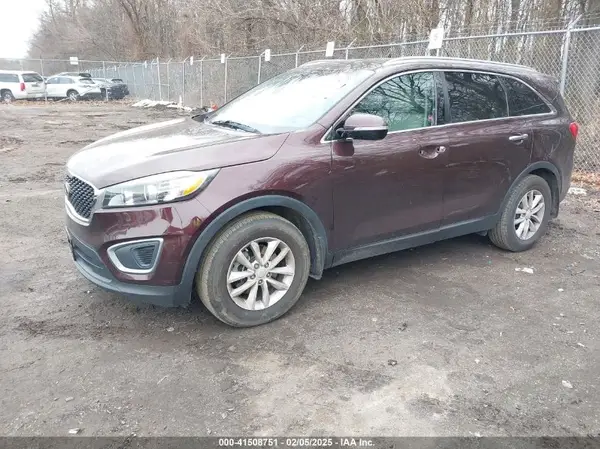 5XYPG4A36GG075719 2016 KIA SORENTO - Image 2