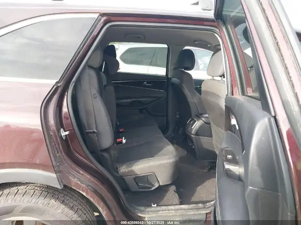 5XYPG4A36GG081150 2016 KIA SORENTO - Image 8