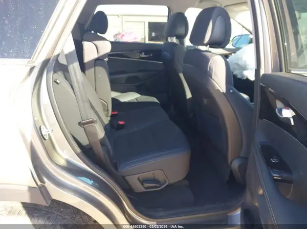 5XYPG4A36GG086803 2016 KIA SORENTO - Image 8