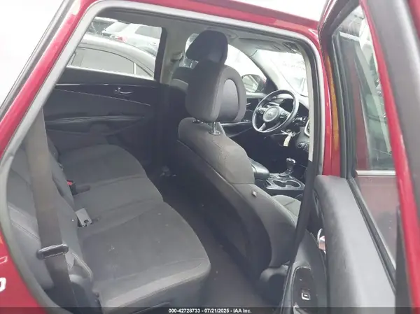 5XYPG4A36GG087563 2016 KIA SORENTO - Image 8