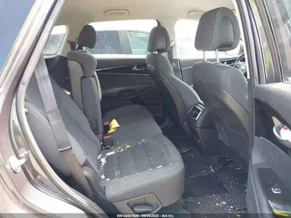 5XYPG4A36GG091368 2016 KIA SORENTO - Image 8