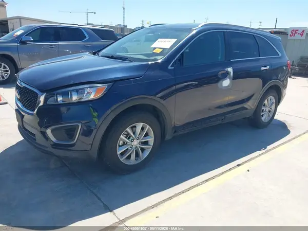 5XYPG4A36GG094397 2016 KIA SORENTO - Image 2