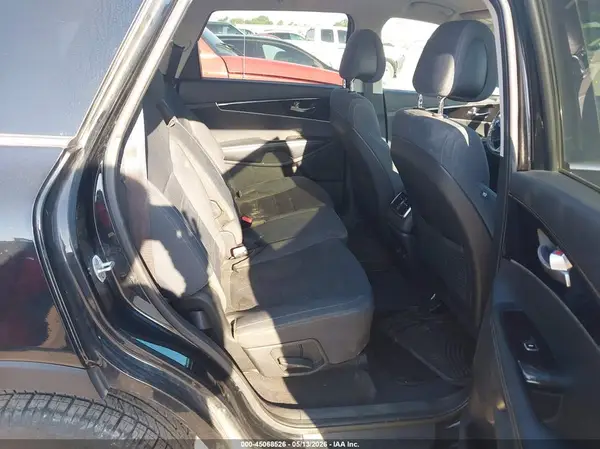 5XYPG4A36GG113823 2016 KIA SORENTO - Image 8