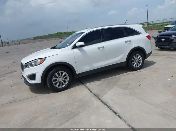 5XYPG4A36GG121436 2016 KIA SORENTO - Image 2