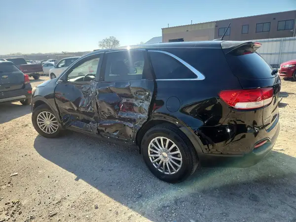5XYPG4A36GG125079 2016 KIA SORENTO - Image 2