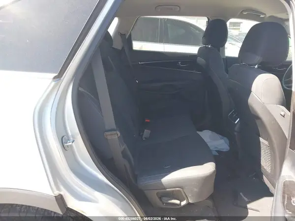 5XYPG4A36GG125115 2016 KIA SORENTO - Image 8