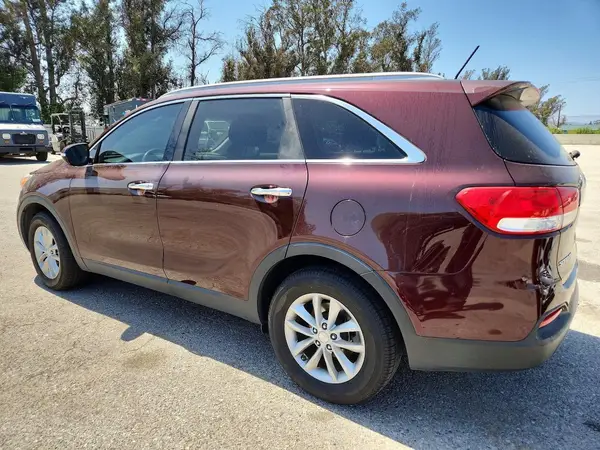 5XYPG4A36GG125583 2016 KIA SORENTO - Image 2