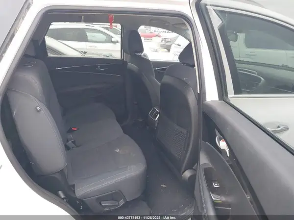 5XYPG4A36GG150774 2016 KIA SORENTO - Image 8