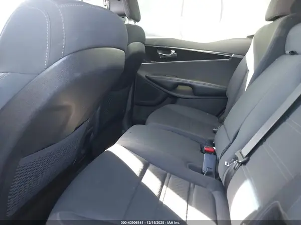 5XYPG4A36GG152895 2016 KIA SORENTO - Image 8