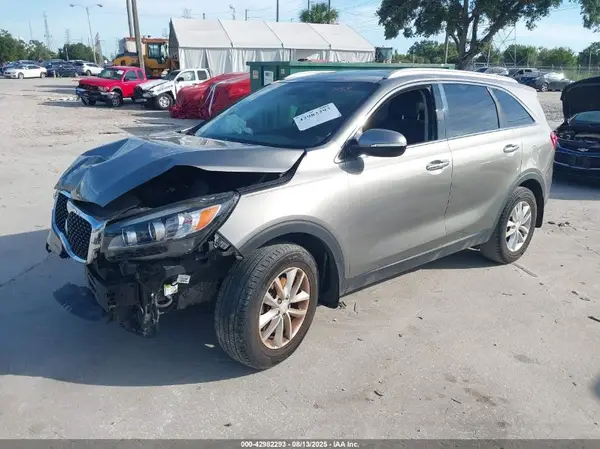 5XYPG4A36GG154744 2016 KIA SORENTO - Image 2