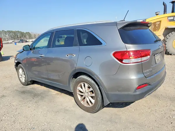 5XYPG4A36GG167865 2016 KIA SORENTO - Image 2