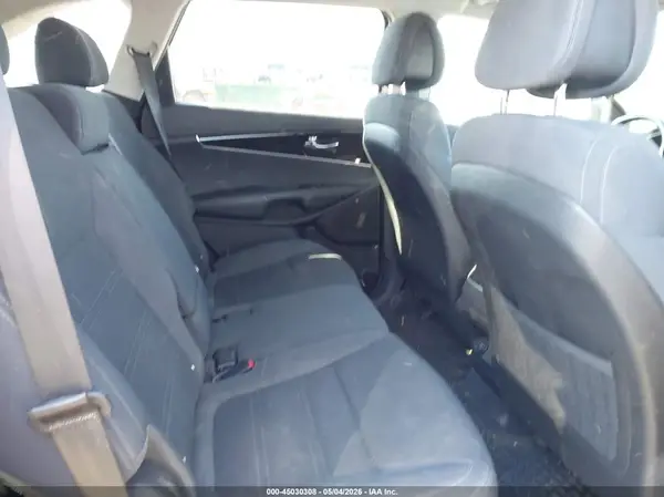 5XYPG4A36GG170734 2016 KIA SORENTO - Image 8