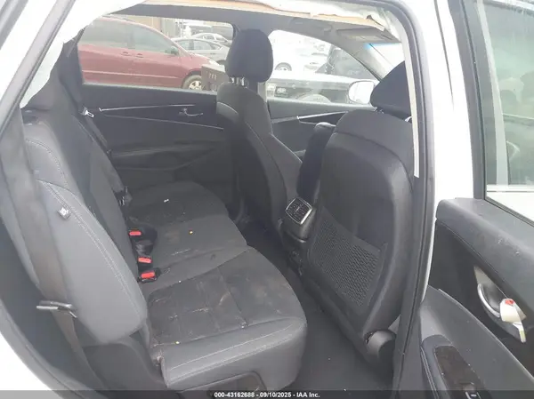5XYPG4A36GG170930 2016 KIA SORENTO - Image 8