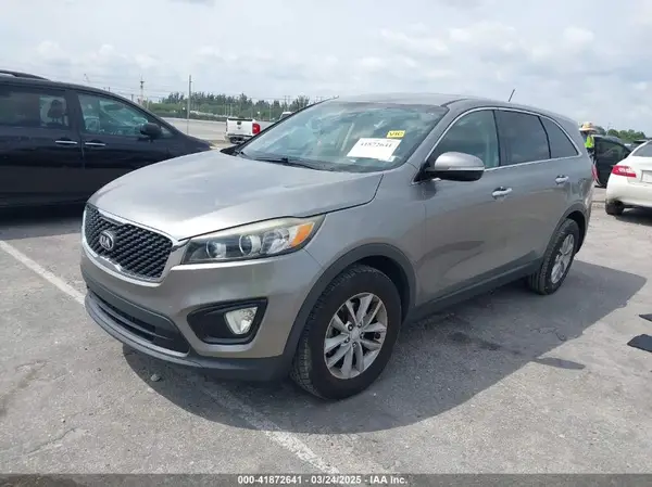 5XYPG4A36GG171527 2016 KIA SORENTO - Image 2