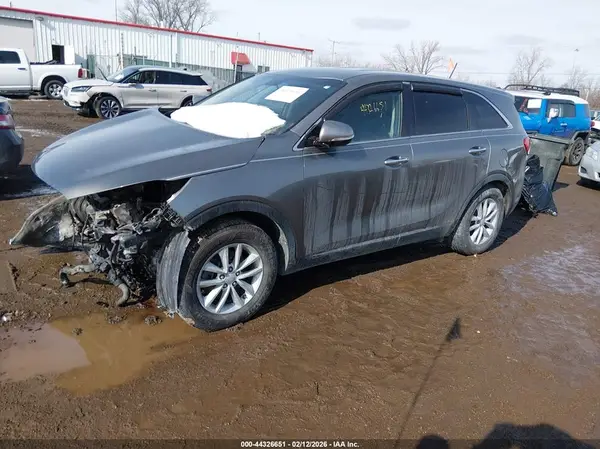 5XYPG4A36GG185394 2016 KIA SORENTO - Image 2