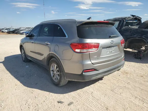 5XYPG4A36HG189012 2017 KIA SORENTO - Image 2