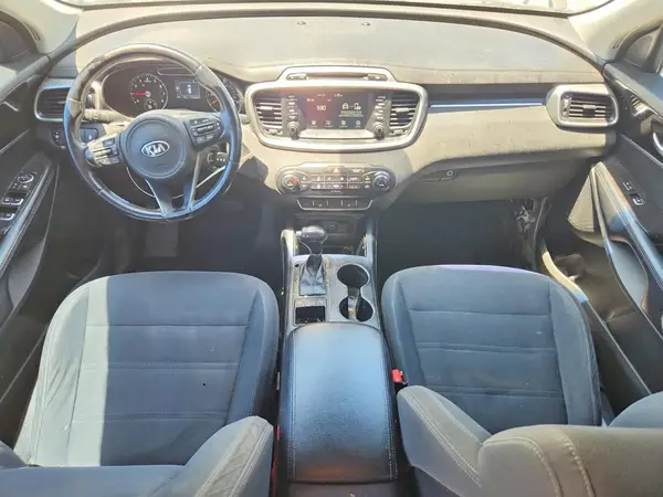 5XYPG4A36HG189401 2017 KIA SORENTO - Image 8