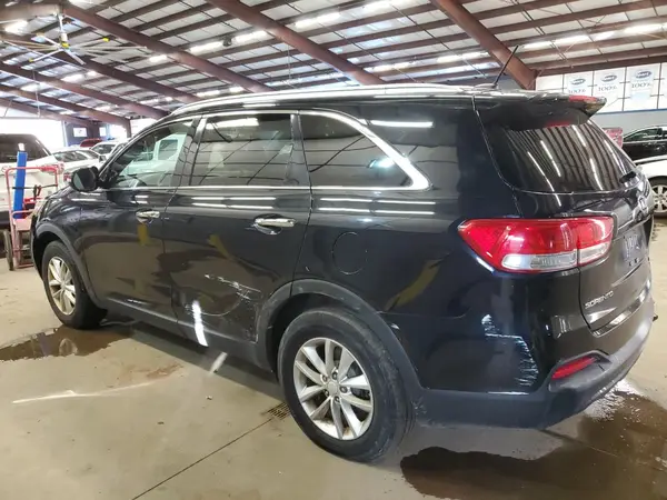 5XYPG4A36HG193741 2017 KIA SORENTO - Image 2