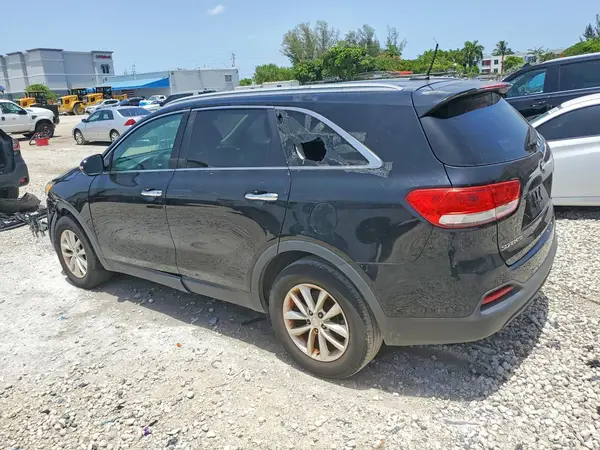 5XYPG4A36HG195697 2017 KIA SORENTO - Image 2