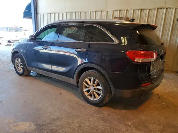 5XYPG4A36HG197868 2017 KIA SORENTO - Image 2