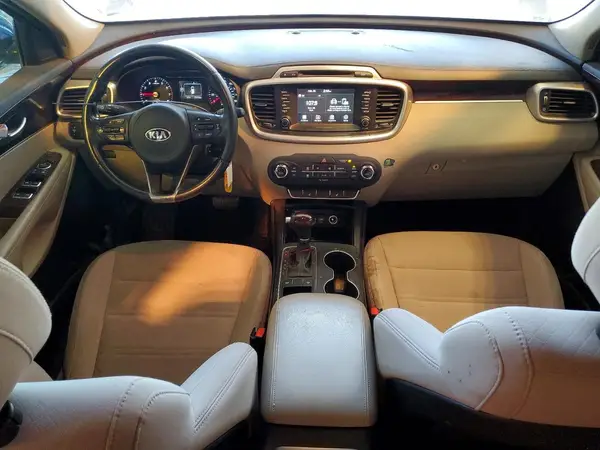 5XYPG4A36HG197868 2017 KIA SORENTO - Image 8