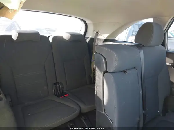 5XYPG4A36HG206469 2017 KIA SORENTO - Image 8