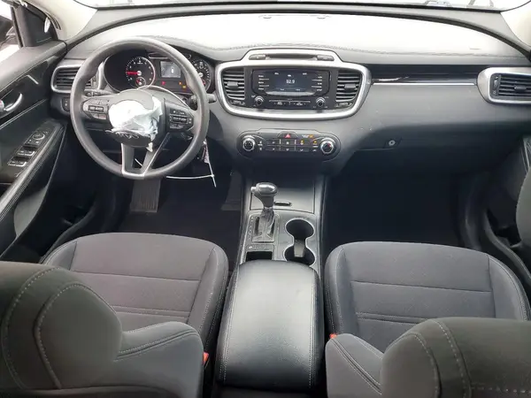 5XYPG4A36HG207587 2017 KIA SORENTO - Image 8
