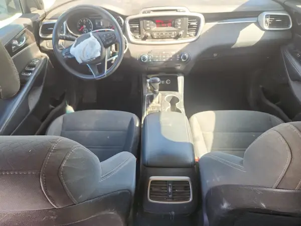 5XYPG4A36HG208464 2017 KIA SORENTO - Image 8