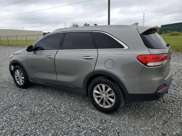 5XYPG4A36HG217603 2017 KIA SORENTO - Image 2