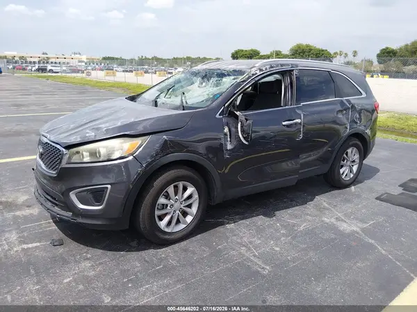 5XYPG4A36HG218489 2017 KIA SORENTO - Image 2