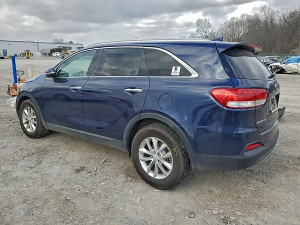 5XYPG4A36HG218766 2017 KIA SORENTO - Image 2