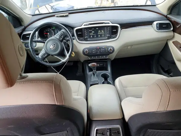 5XYPG4A36HG218766 2017 KIA SORENTO - Image 8