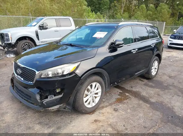 5XYPG4A36HG221862 2017 KIA SORENTO - Image 2