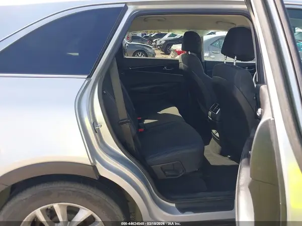 5XYPG4A36HG232229 2017 KIA SORENTO - Image 8