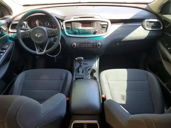 5XYPG4A36HG232330 2017 KIA SORENTO - Image 8