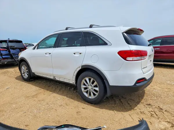 5XYPG4A36HG233056 2017 KIA SORENTO - Image 2