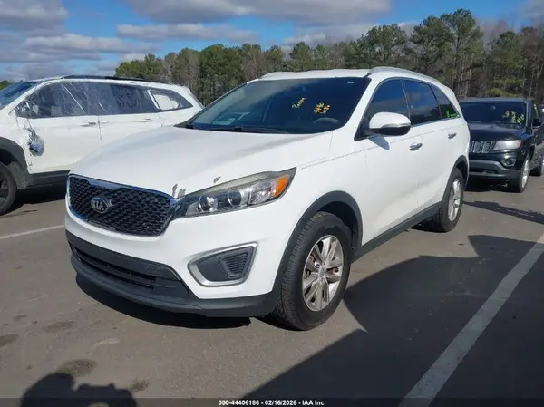 5XYPG4A36HG234336 2017 KIA SORENTO - Image 2