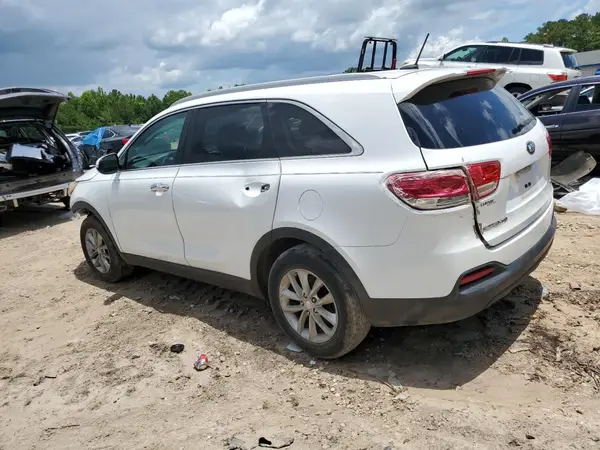 5XYPG4A36HG235745 2017 KIA SORENTO - Image 2
