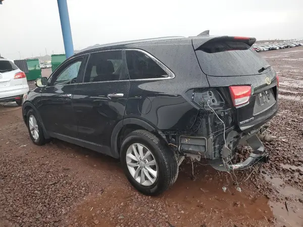 5XYPG4A36HG238886 2017 KIA SORENTO - Image 2