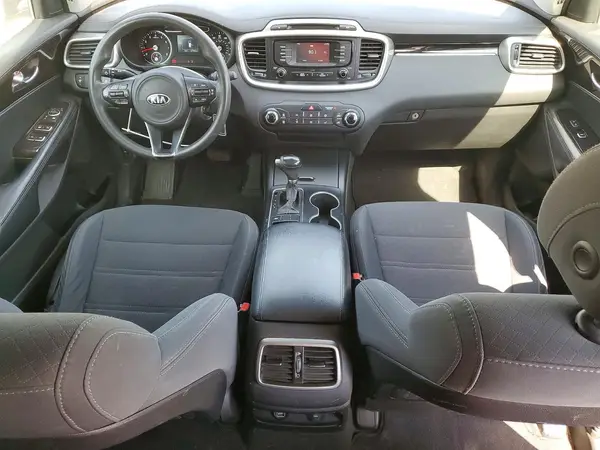 5XYPG4A36HG245451 2017 KIA SORENTO - Image 8