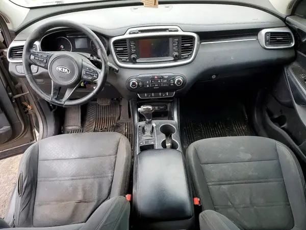 5XYPG4A36HG248365 2017 KIA SORENTO - Image 8