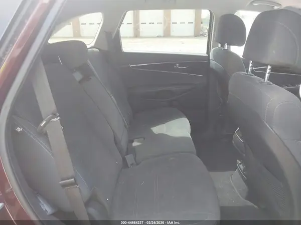 5XYPG4A36HG248639 2017 KIA SORENTO - Image 8