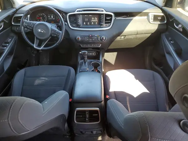 5XYPG4A36HG249659 2017 KIA SORENTO - Image 8