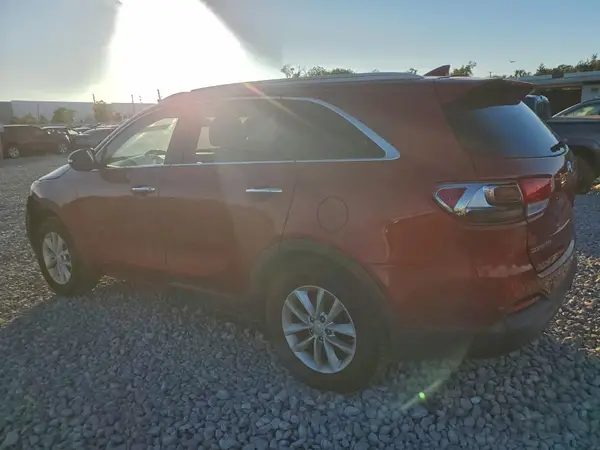 5XYPG4A36HG257728 2017 KIA SORENTO - Image 2