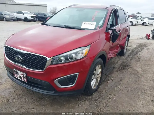 5XYPG4A36HG260774 2017 KIA SORENTO - Image 2