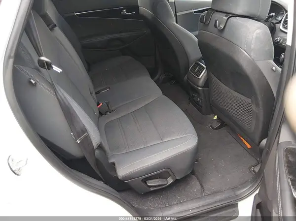 5XYPG4A36HG265280 2017 KIA SORENTO - Image 8