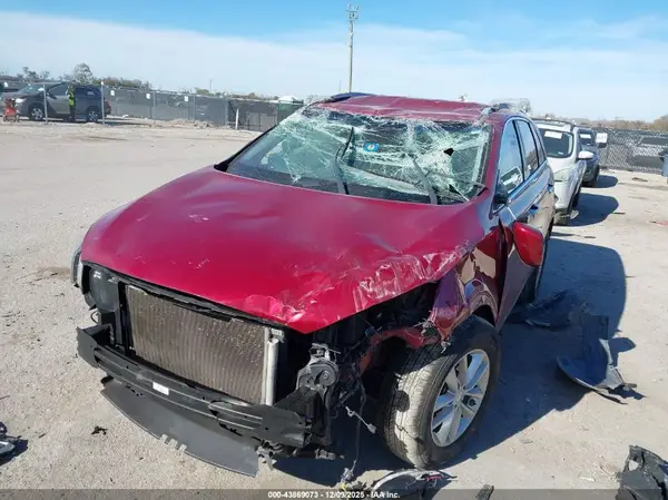 5XYPG4A36HG265666 2017 KIA SORENTO - Image 2