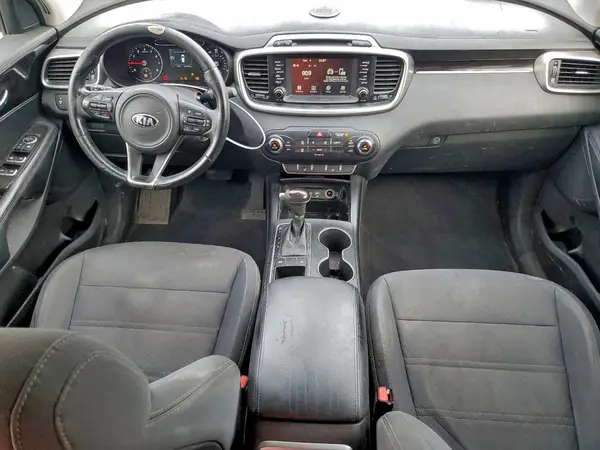 5XYPG4A36HG266798 2017 KIA SORENTO - Image 8